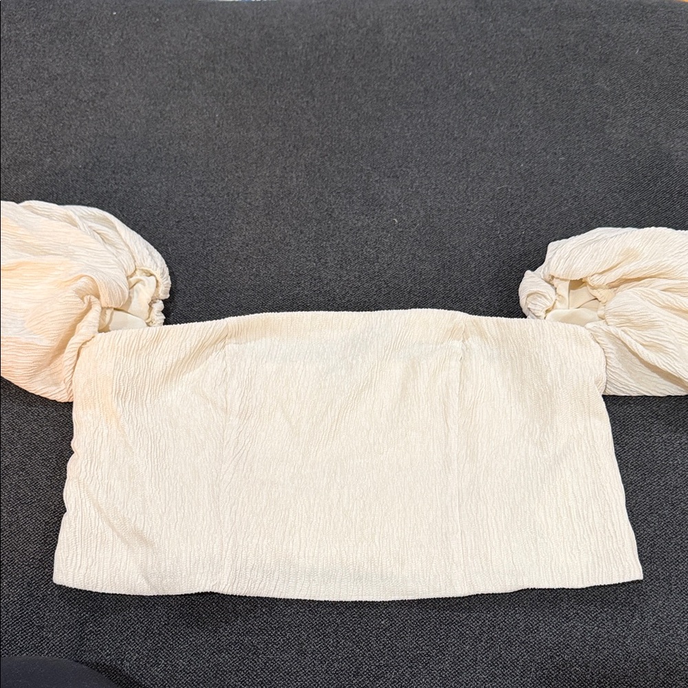 Abercrombie & Fitch Cream Puff Sleeve Blouse